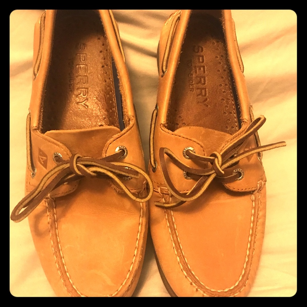 Men’s Sperry boating shoes size 7